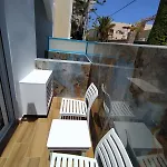 Chariot Santorini Apartamento Kamári