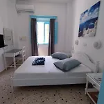 Chariot Santorini Kamári