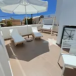 Chariot Santorini Kamári