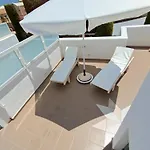 Chariot Santorini Daire *
