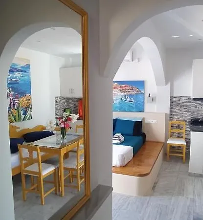 Chariot Santorini Apartmán *
