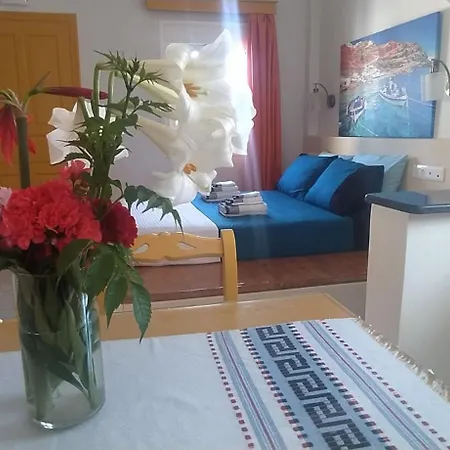 Chariot Santorini Apartmán Kamári