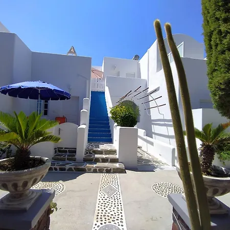 Chariot Santorini Kamári