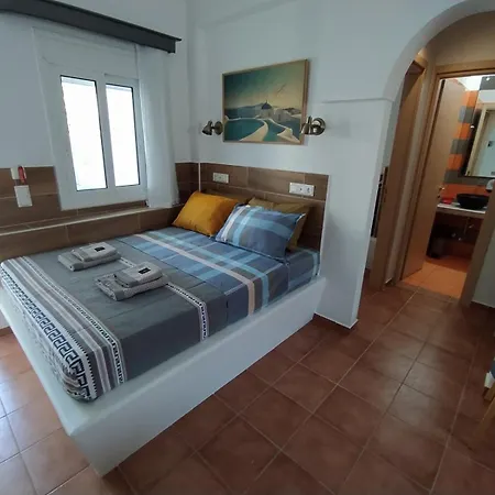Chariot Santorini Apartment *