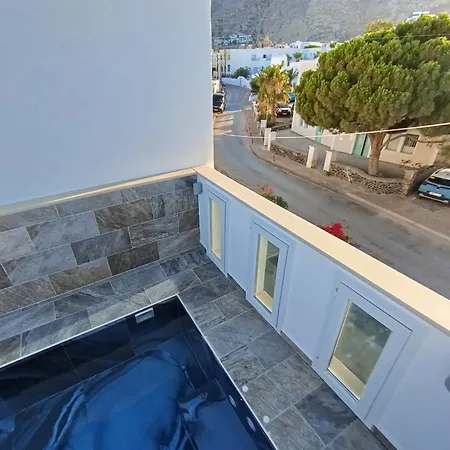 Chariot Santorini Apartmán Kamári