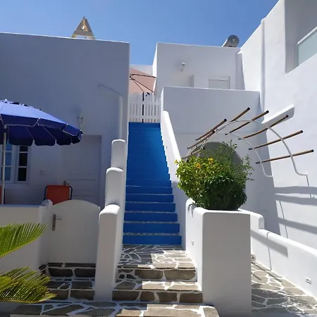 Chariot Santorini Kamári