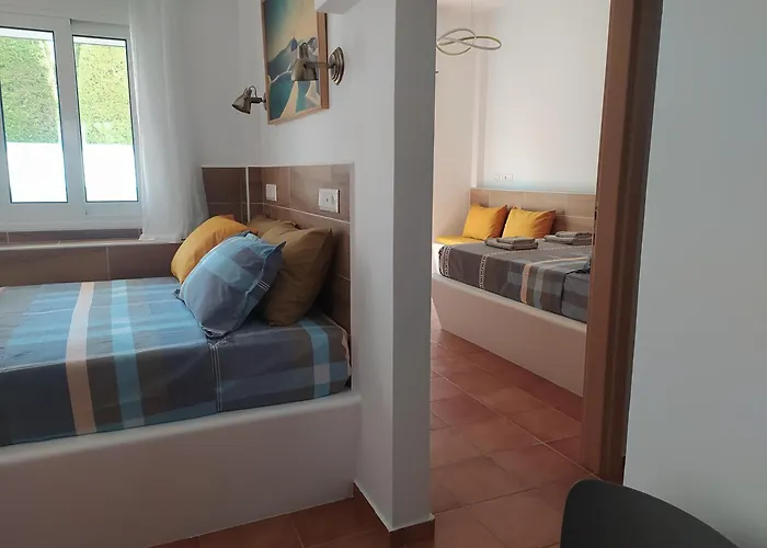 Апартаменты Chariot Santorini Камари